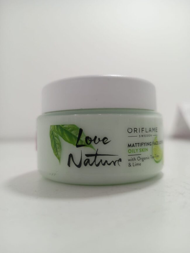 Crema matificante con arbol de te y limon - Oriflame E-7