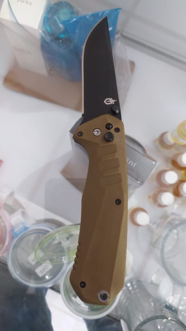 Navaja Gerber c03 v4