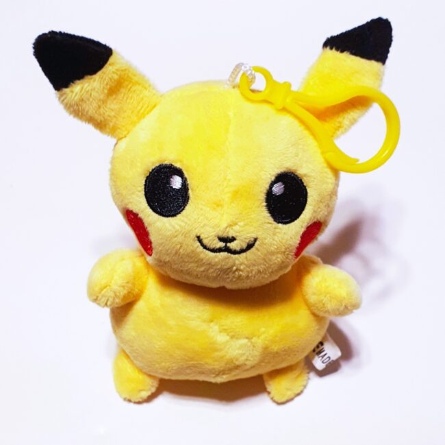Llavero peluche de pikachu B-22