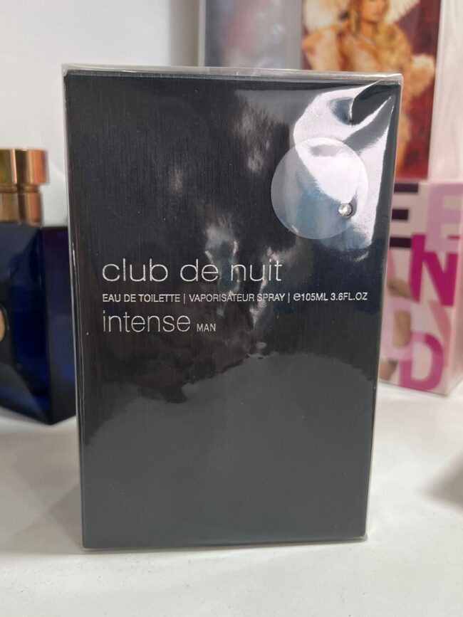 Club de nuit intense man
