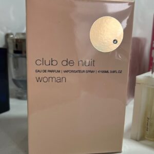 Club de nuit woman